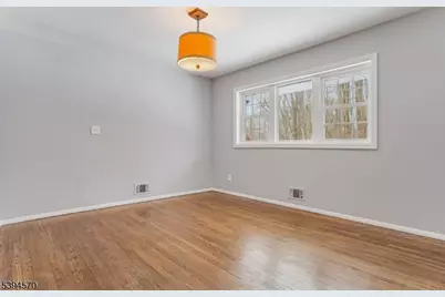 303 Chaucer Dr, Berkeley Heights Township, NJ 07922 - Photo 10