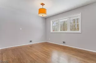 303 Chaucer Dr, Berkeley Heights Township, NJ 07922 - Photo 10