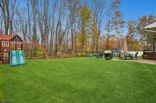 303 Chaucer Dr, Berkeley Heights Township, NJ 07922 - Photo 30