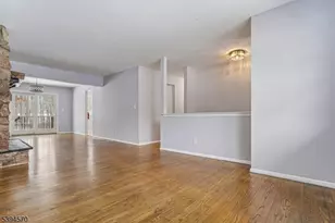 303 Chaucer Dr, Berkeley Heights Township, NJ 07922 - Photo 4