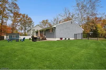 303 Chaucer Dr, Berkeley Heights Township, NJ 07922 - Photo 32