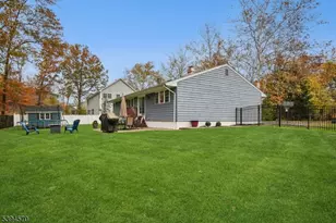 303 Chaucer Dr, Berkeley Heights Township, NJ 07922 - Photo 32