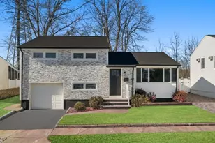 37 Albert Dr, Sayreville, NJ 08859 - Photo 2