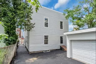 568 Grove St, Irvington, NJ 07111 - Photo 6