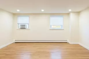 11 Pilgrim Ct, Bloomfield, NJ 07003 - Photo 2