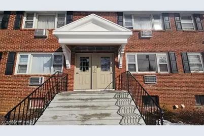 201 Vail St #4a, Hackettstown, NJ 07840 - Photo 1