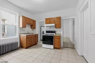 315 E 18th St, Paterson, NJ 07524 - Photo 6