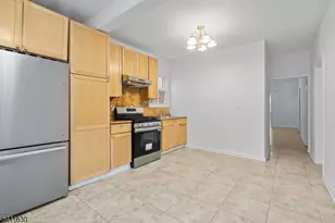 315 E 18th St, Paterson, NJ 07524 - Photo 8