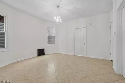 315 E 18th St, Paterson, NJ 07524 - Photo 4