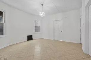 315 E 18th St, Paterson, NJ 07524 - Photo 4