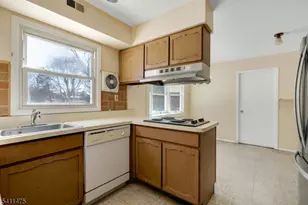 5 Marigold Ln, Franklin Township, NJ 08873 - Photo 18