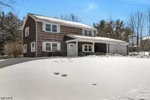 5 Marigold Ln, Franklin Township, NJ 08873 - Photo 2