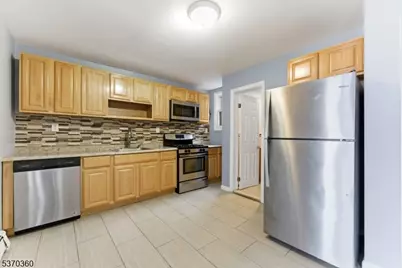 76 Heckel St, Belleville, NJ 07109 - Photo 8