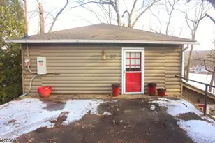 23 Choctaw, Jefferson Township, NJ 07438 - Photo 2