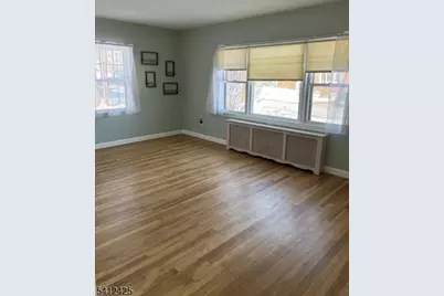 73 Seneca Ave, Emerson, NJ 07630 - Photo 4