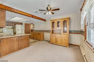 252 Mountain View Rd, Franklin Township, NJ 08802 - Photo 8