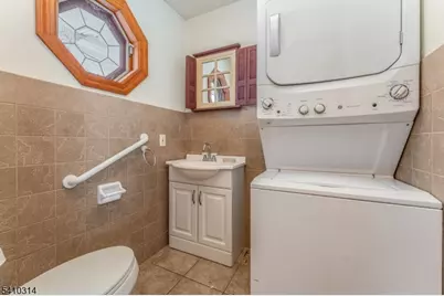 252 Mountain View Road, Franklin Township, NJ 08802 - Photo 8
