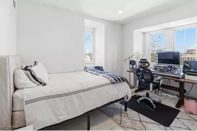 21 Franklin Pl, Morristown, NJ 07960 - Photo 28