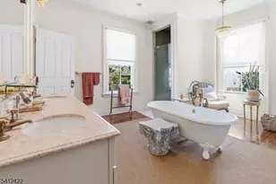 21 Franklin Pl, Morristown, NJ 07960 - Photo 24