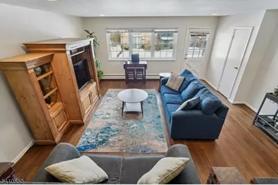 320 South St #1D, Morristown, NJ 07960 - Photo 1