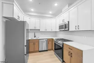 144 Magnolia, Elizabeth, NJ 07206 - Photo 14