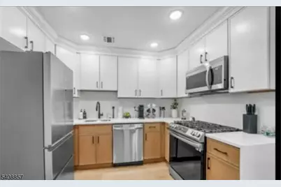 144 Magnolia, Elizabeth, NJ 07206 - Photo 32