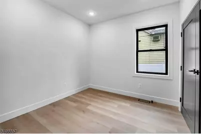 144 Magnolia, Elizabeth, NJ 07206 - Photo 8