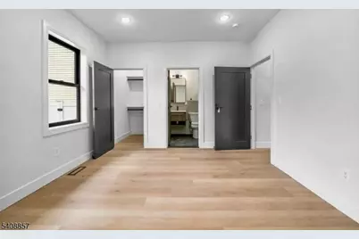 144 Magnolia, Elizabeth, NJ 07206 - Photo 12