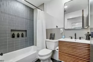 144 Magnolia, Elizabeth, NJ 07206 - Photo 4