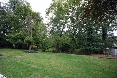 25 Hughes Rd, Franklin Township, NJ 08873 - Photo 38