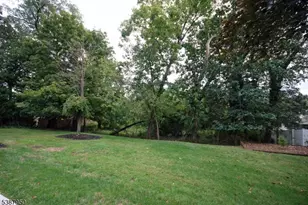 25 Hughes Rd, Franklin Township, NJ 08873 - Photo 38