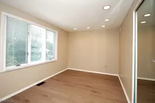 25 Hughes Rd, Franklin Township, NJ 08873 - Photo 36