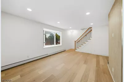 68 Port Reading Ave, Woodbridge Township, NJ 07095 - Photo 8
