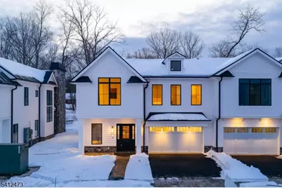 16-18 Paris Ave #9, Rockleigh Boro, NJ 07647 - Photo 1