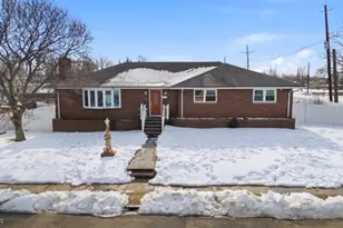 6 E 2nd St, Woodbridge Township, NJ 07064 - Photo 1