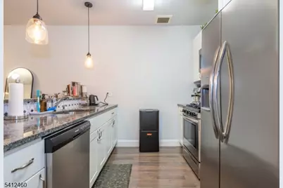 90 Clinton Ave #206, Newark, NJ 07114 - Photo 12