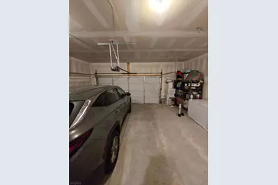 10 Bond St, North Brunswick Township, NJ 08902 - Photo 4