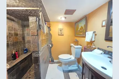 564 Chapman St, Hillside, NJ 07205 - Photo 12