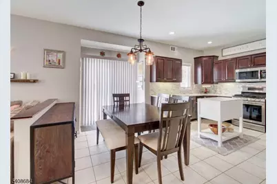 23 Cooper Dr, Roxbury Township, NJ 07852 - Photo 10