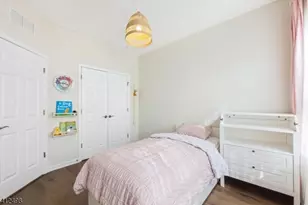 36 Cortland Ct, Livingston, NJ 07039 - Photo 10