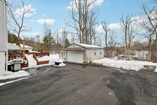86 Kakeout Rd, Butler, NJ 07405 - Photo 40