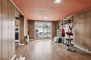 86 Kakeout Rd, Butler, NJ 07405 - Photo 32