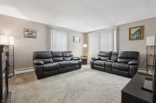 86 Kakeout Rd, Butler, NJ 07405 - Photo 8