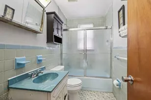 86 Kakeout Rd, Butler, NJ 07405 - Photo 26