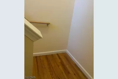 185 Parrow St, Orange, NJ 07050 - Photo 8