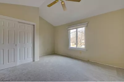 4 Hawthorne Pl, Bernards Township, NJ 07920 - Photo 2