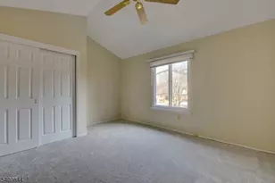 4 Hawthorne Pl, Bernards Township, NJ 07920 - Photo 2