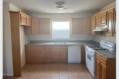 663 S Park St, Elizabeth, NJ 07206 - Photo 6