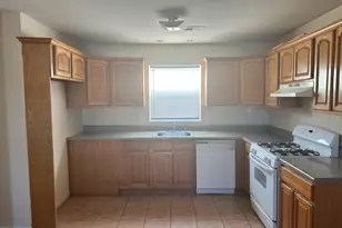 663 S Park St, Elizabeth, NJ 07206 - Photo 6