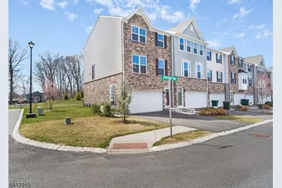 16 Sedicavage Way, Mount Olive, NJ 07828 - Photo 22